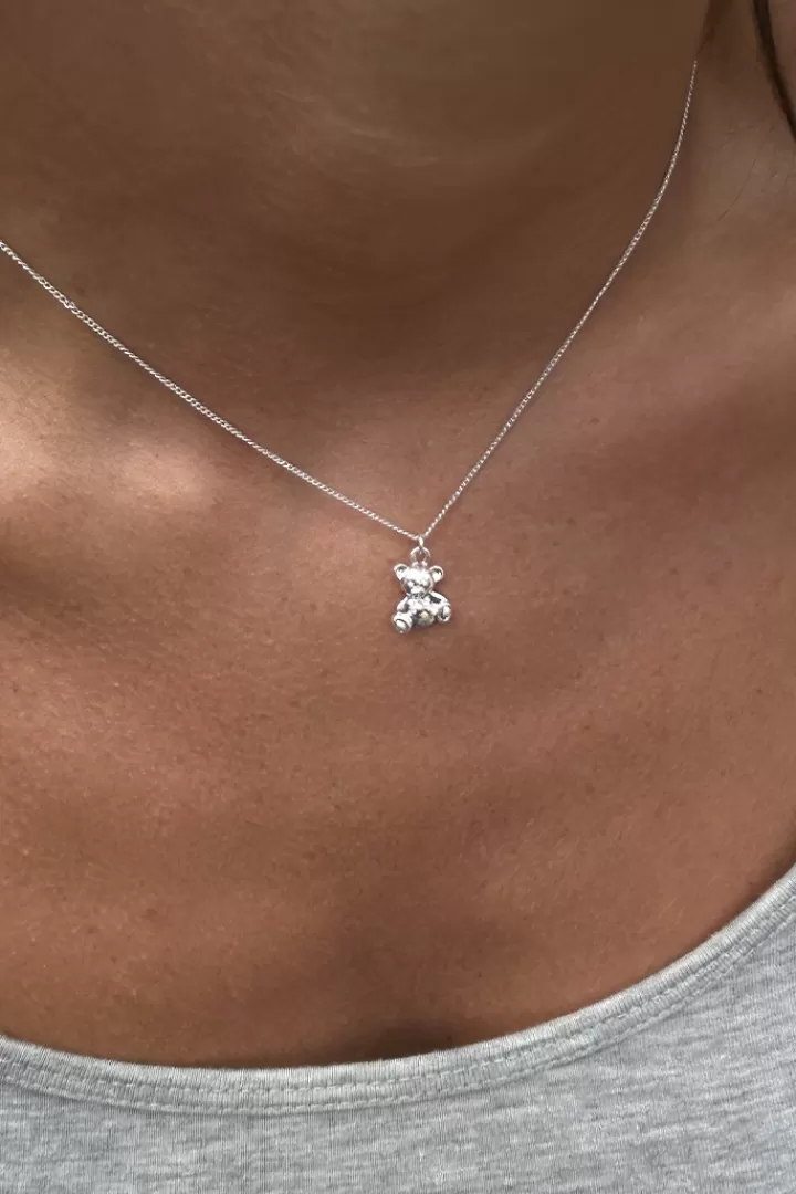 Bear necklace^Subdued Outlet