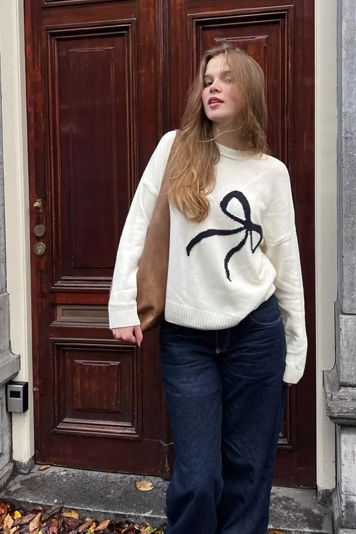 Bow sweater^Subdued Best