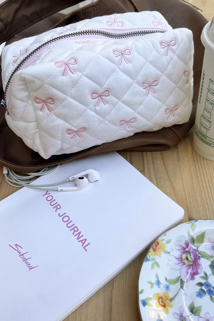Bows beauty case^Subdued Outlet