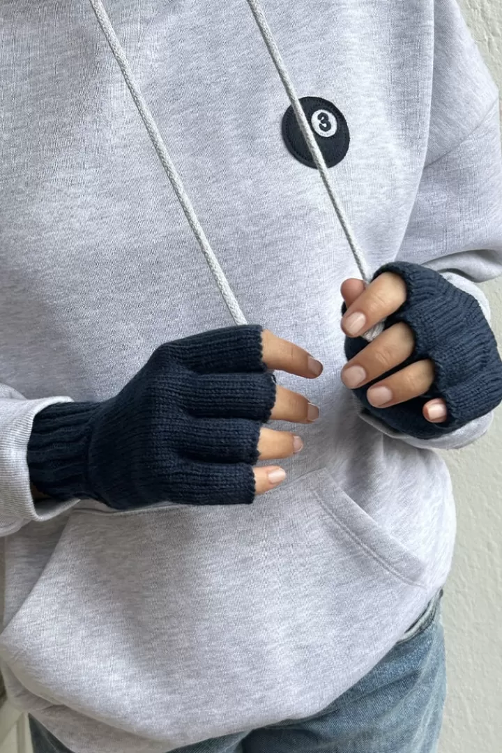 Fingerless gloves^Subdued Flash Sale
