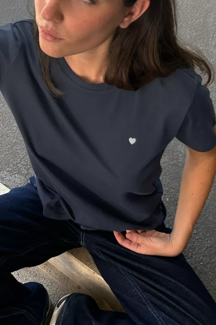 Heart t-shirt^Subdued Discount