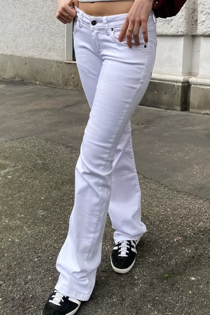 Low waist flared jeans^Subdued Fashion