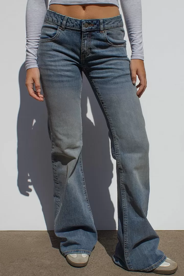 Low waist flared jeans^Subdued Outlet