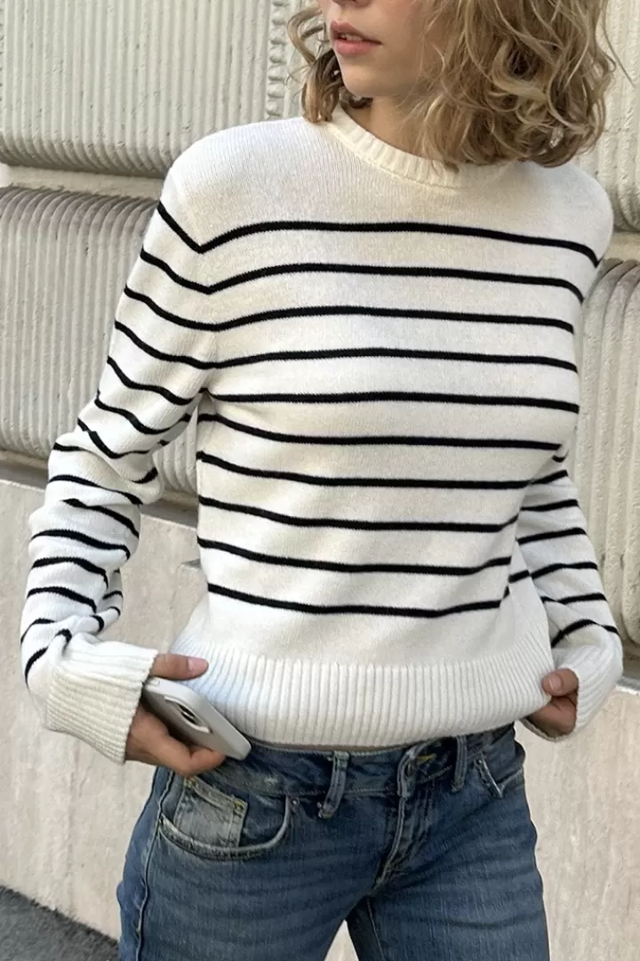 Striped sweater^Subdued Sale