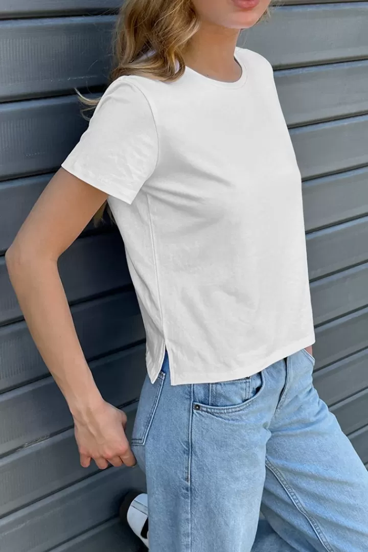 T-shirt with splits^Subdued Fashion